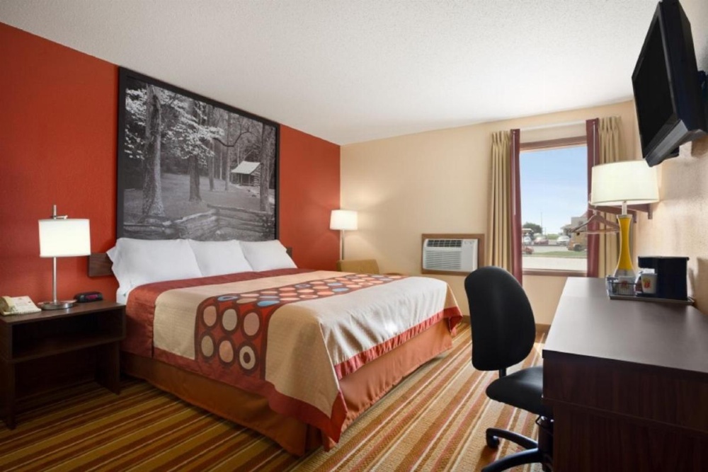 Room image 3