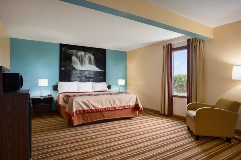 Room image 3