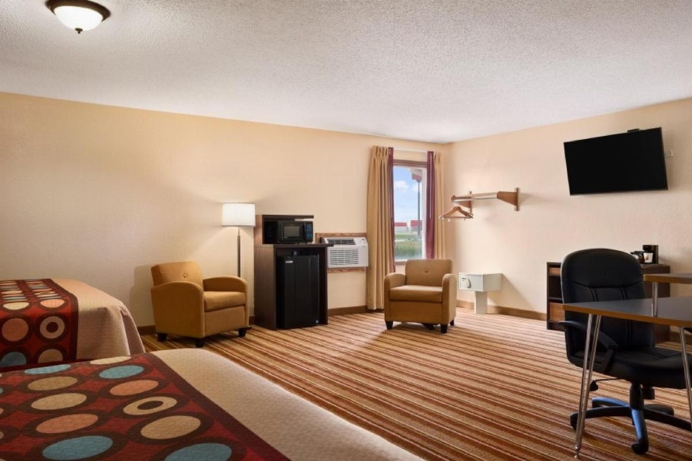 Room image 3
